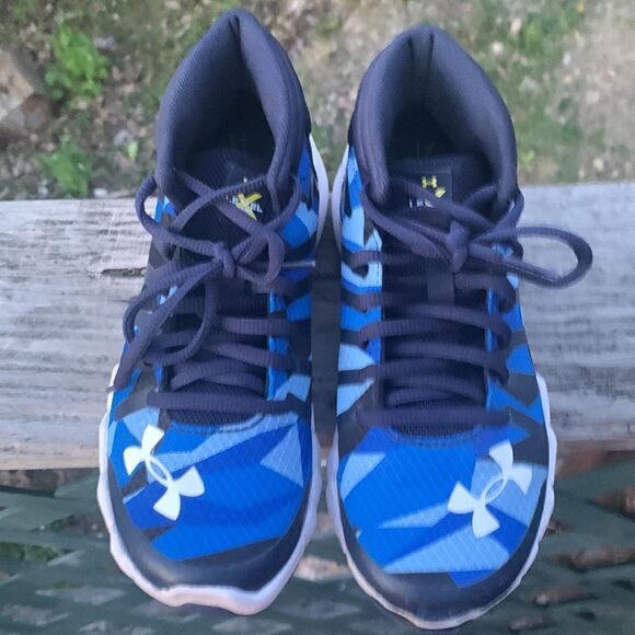 Under Armour  X Level destroyer sneakers Sz 3 Youth - Picture 6 of 8